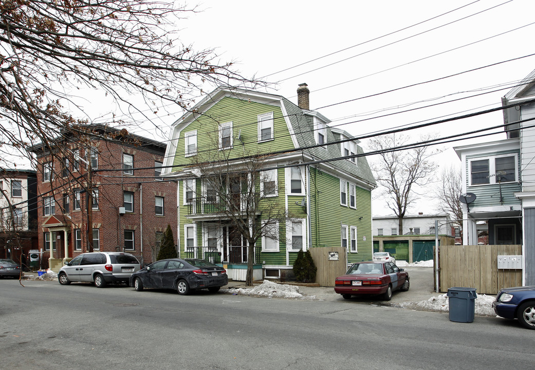 21 Harbor St in Salem, MA - Building Photo