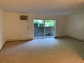 2366 Commonwealth Ave in Newton, MA - Building Photo - Building Photo