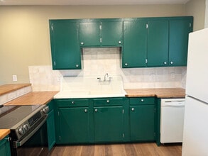 23 E Gagnon St in Butte, MT - Foto de edificio - Building Photo