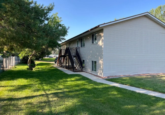 712 Hardin St