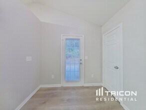 1012 Valley Ridge Rd in Charlotte, NC - Building Photo - Building Photo