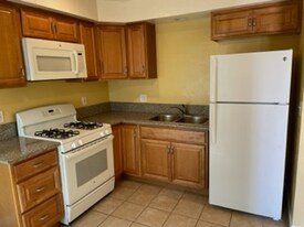 7724 University Ave, Unit A in La Mesa, CA - Building Photo