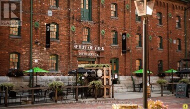 35 Parliament St in Toronto, ON - Building Photo - Building Photo