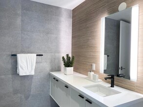 9121 SW 85th St in Miami, FL - Building Photo - Building Photo