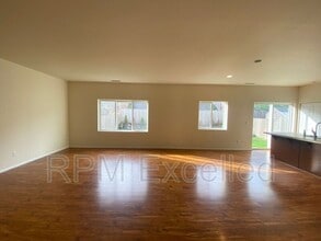 20024 19th Ave E in Spanaway, WA - Building Photo - Building Photo