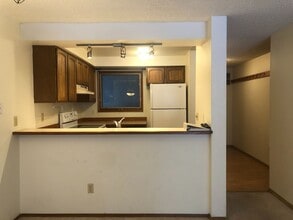 2240 Sentry Dr in Anchorage, AK - Building Photo - Building Photo