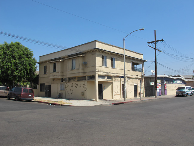 701 N Fickett St in Los Angeles, CA - Building Photo - Building Photo