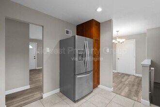 438 Bush Dr in Ballwin, MO - Building Photo - Building Photo