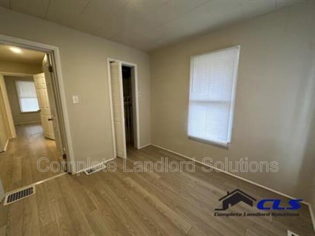 2301 4th Ave in Terre Haute, IN - Building Photo - Building Photo