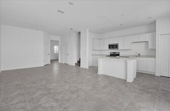 2474 Skyline Lp in Kissimmee, FL - Building Photo - Building Photo