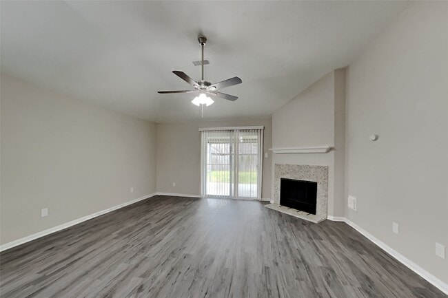 18131 Gravenhurst Ln in Tomball, TX - Building Photo - Building Photo