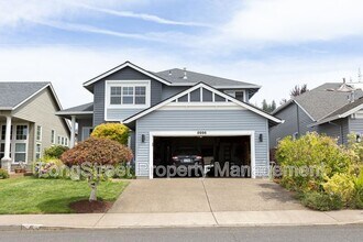 8996 SE Bristol Park Dr in Happy Valley, OR - Building Photo - Building Photo