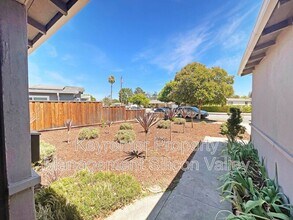 3115 Calzar Dr in San Jose, CA - Building Photo - Building Photo