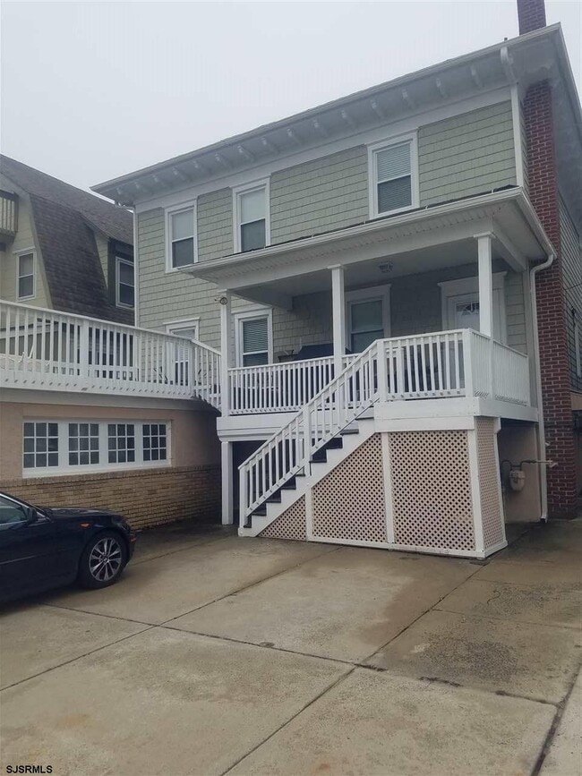 property at 117 S Bartram Ave