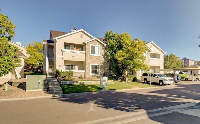 3855 Strawberry Field Grove