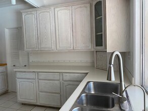 601 E Racquet Club Rd in Palm Springs, CA - Building Photo - Building Photo