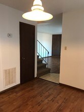 9128 Woodpark Ln NW-Unit -D in Knoxville, TN - Foto de edificio - Building Photo