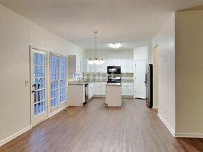 3987 Fox Glen Dr in Woodstock, GA - Foto de edificio - Building Photo