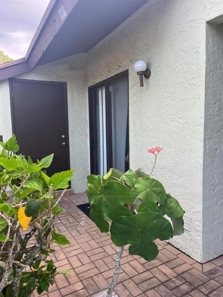 270 Beaver Dam Ct, Unit 2-413 in Royal Palm Beach, FL - Building Photo - Building Photo