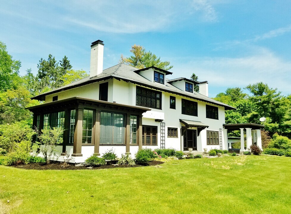 900 State St in Bangor, ME - Building Photo
