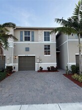 818 SE 19th St in Florida City, FL - Building Photo - Building Photo