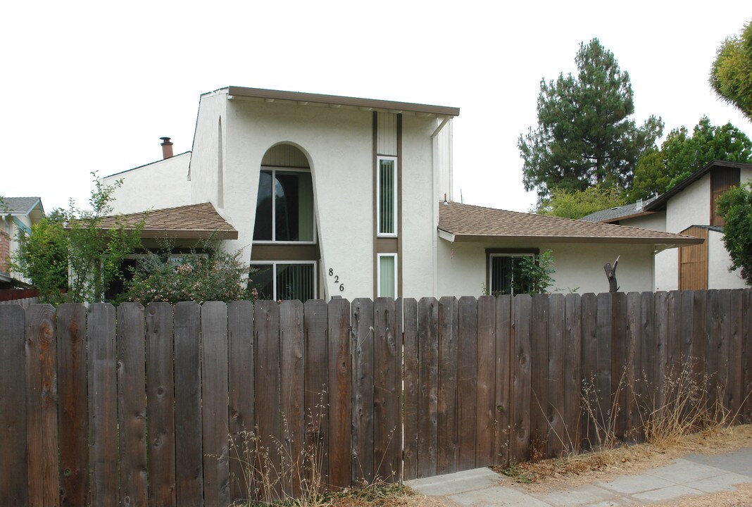 826-828 Pollard Rd in Los Gatos, CA - Building Photo