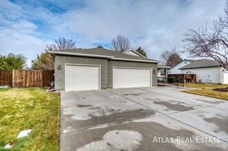 3598 E Arborvitae Ct in Boise, ID - Building Photo - Building Photo