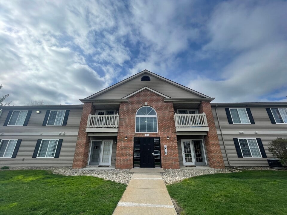 Legacy Parke in Charlotte, MI - Foto de edificio