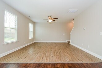 854 Stable Fern Dr in Fuquay Varina, NC - Building Photo - Building Photo
