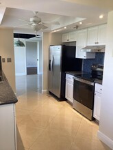 5340 NW 2nd Ave in Boca Raton, FL - Building Photo - Building Photo