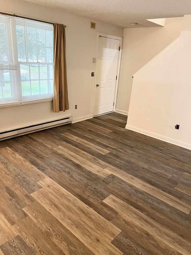 56 Kamuda St in Springfield, MA - Building Photo - Building Photo