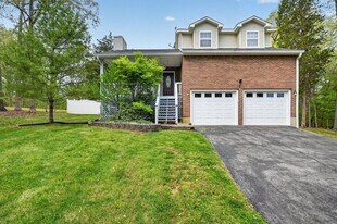 373 Redwing Rd in Brandenburg, KY - Building Photo