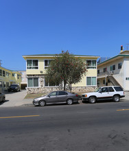 717 S Harvard Blvd in Los Angeles, CA - Building Photo - Building Photo