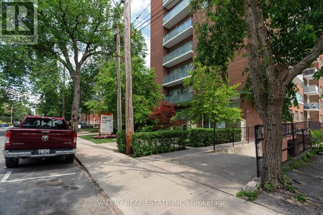 property at 161 St George St