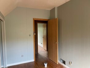 5185 Samuelson Rd in Duluth, MN - Building Photo - Building Photo