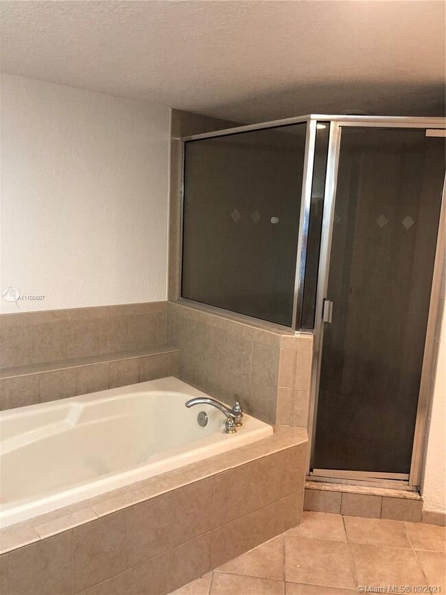 property at 1501 E Broward Blvd