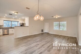 1211 E Crenshaw St in Tampa, FL - Building Photo - Building Photo