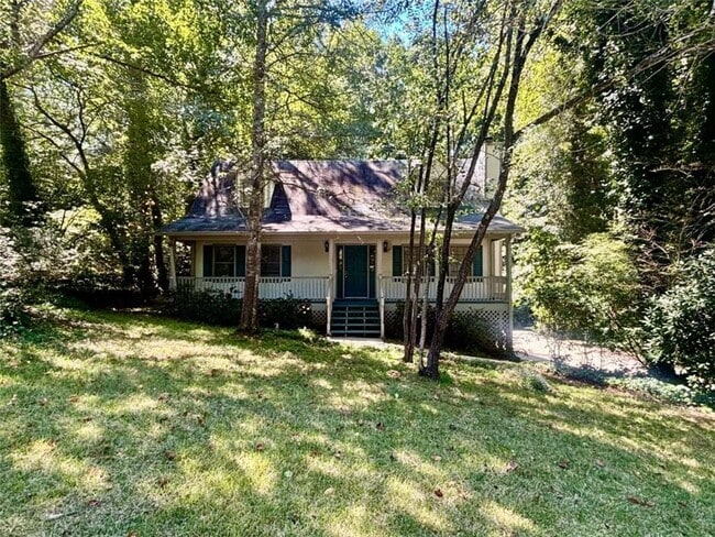 property at 665 Gregory Manor Dr SW