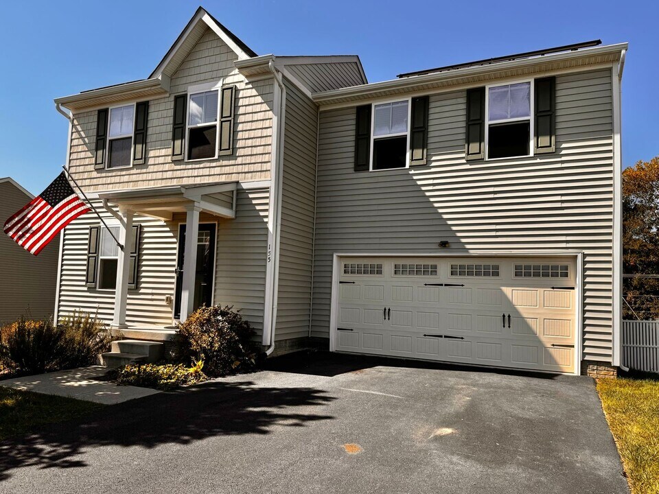 155 Richards Ct in Ruckersville, VA - Building Photo