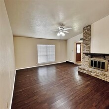 1802 Natchez Ct in Grand Prairie, TX - Building Photo - Building Photo