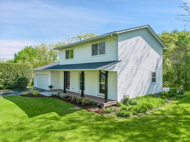 101 Devonshire Rd in Tower Lakes, IL - Building Photo - Building Photo