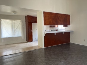 805 Cadillac Dr in Modesto, CA - Building Photo - Building Photo