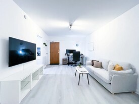 2141 I St NW in Washington, DC - Building Photo