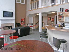 Arbor Ridge in Milwaukee, WI - Foto de edificio - Interior Photo