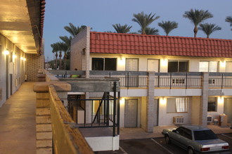 Buenas North Harris Apartments in Mesa, AZ - Foto de edificio - Building Photo