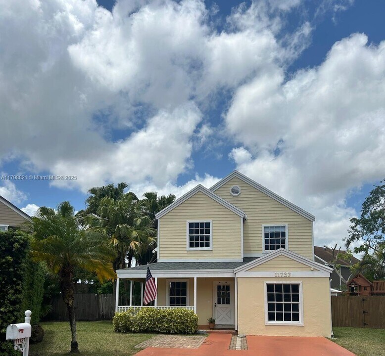 11737 SW 116th Terrace in Miami, FL - Building Photo