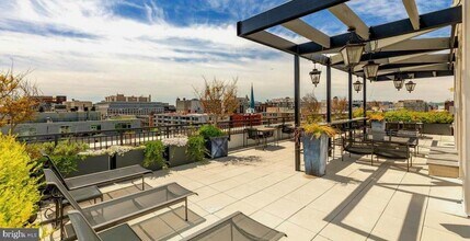 1011 M St NW in Washington, DC - Building Photo - Building Photo