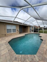 9820 Bayboro Bridge Dr in Tampa, FL - Building Photo - Building Photo