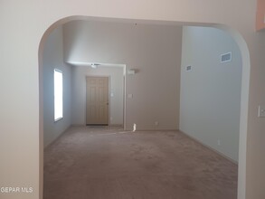 2300 Honey Dew St in El Paso, TX - Building Photo - Building Photo