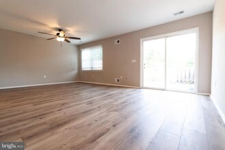 2 Fairfax Ct in Bordentown, NJ - Building Photo - Building Photo